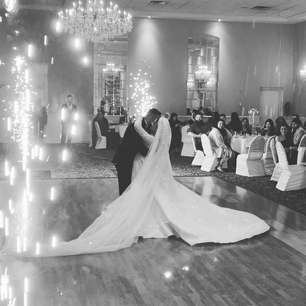 Couple's first dance with sparkling light effects
